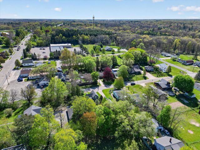 1028 Alderman Street, Belding, MI 48809