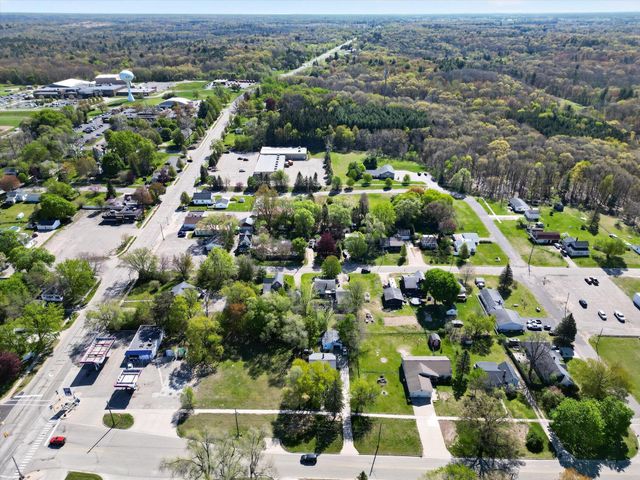 1028 Alderman Street, Belding, MI 48809