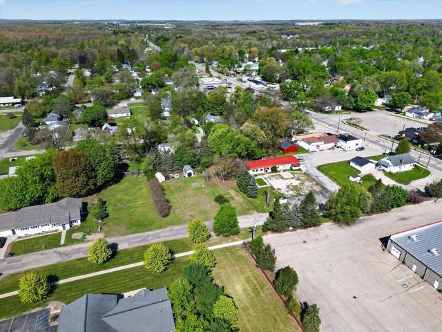 1028 Alderman Street, Belding, MI 48809