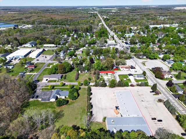 1028 Alderman Street, Belding, MI 48809