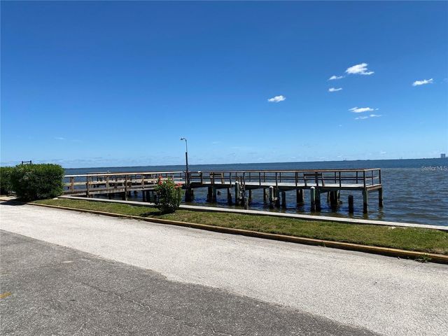 190 E OLMSTEAD DRIVE E-11, Titusville, FL 32780