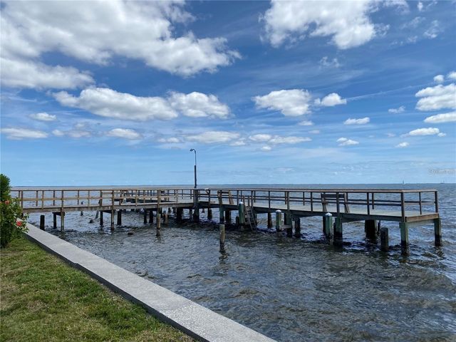 190 E OLMSTEAD DRIVE E-11, Titusville, FL 32780