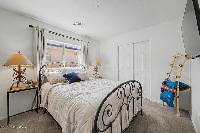 10883 S Sky Kristen Loop, Vail, AZ 85641