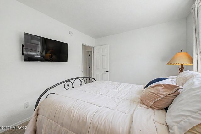 10883 S Sky Kristen Loop, Vail, AZ 85641