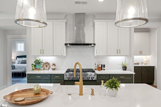 309 Devere Drive, Fountain Inn, SC 29644