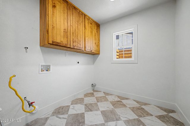 2023 E CORNELL Drive, Tempe, AZ 85283