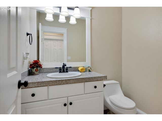 20495 Sw TREMONT Way, Beaverton, OR 97007
