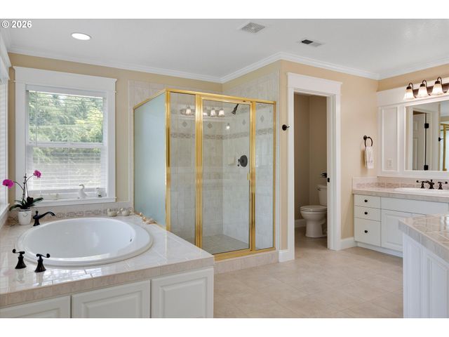 20495 Sw TREMONT Way, Beaverton, OR 97007