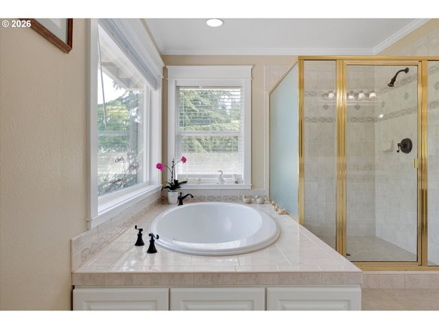 20495 Sw TREMONT Way, Beaverton, OR 97007