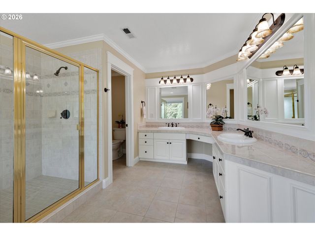 20495 Sw TREMONT Way, Beaverton, OR 97007