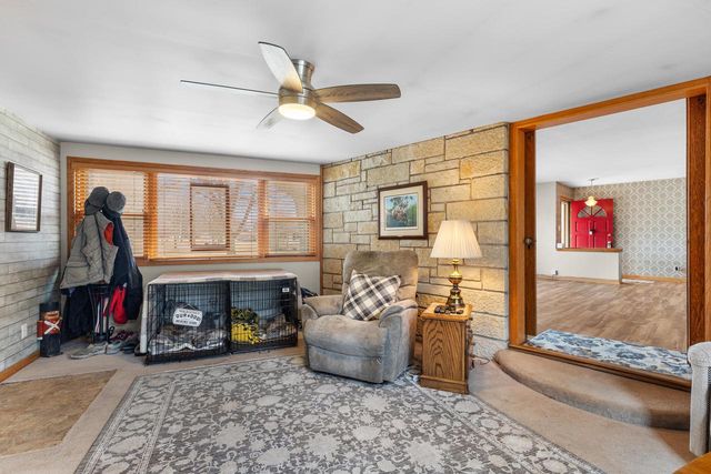 3009 S 74th STREET, West Allis, WI 53219