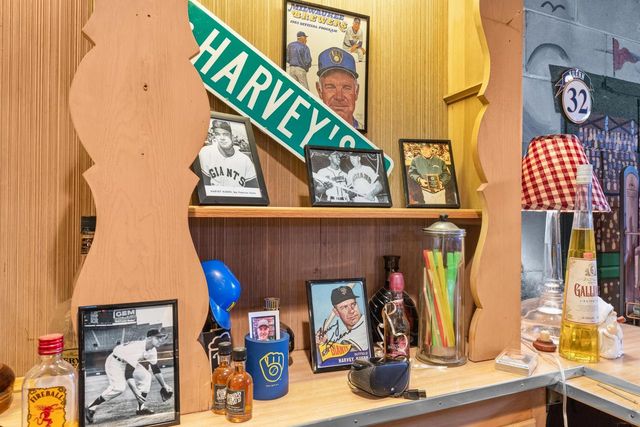 3009 S 74th STREET, West Allis, WI 53219