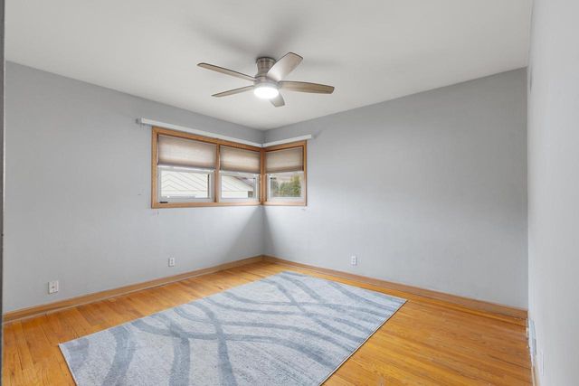 3009 S 74th STREET, West Allis, WI 53219