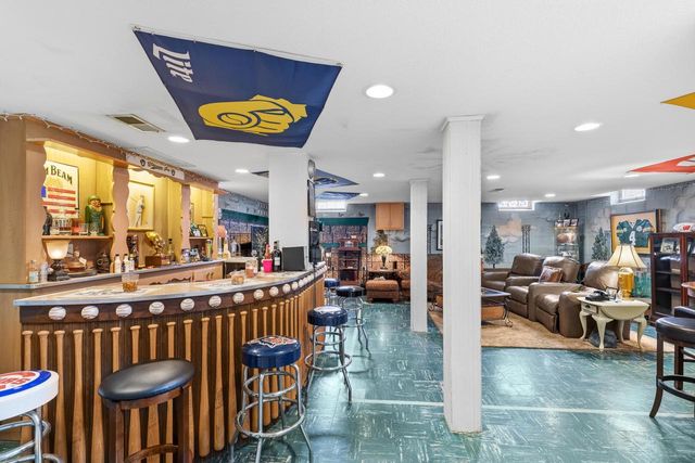 3009 S 74th STREET, West Allis, WI 53219