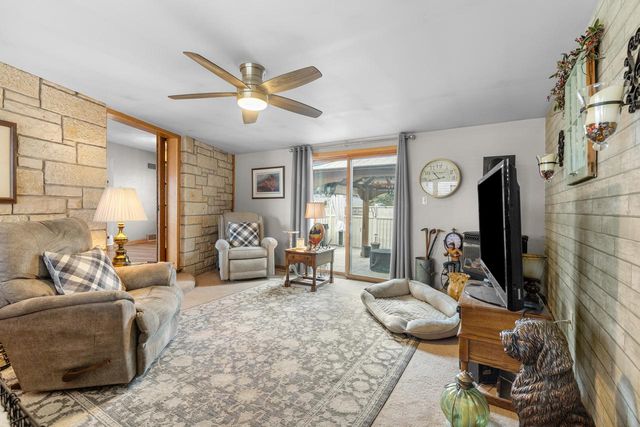 3009 S 74th STREET, West Allis, WI 53219