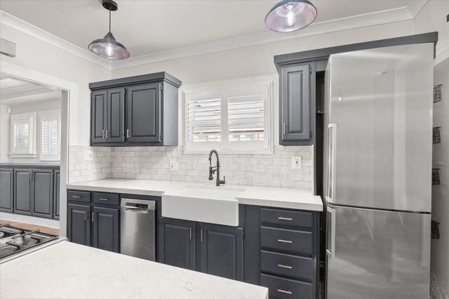 3606 M St, Sacramento, CA 95816