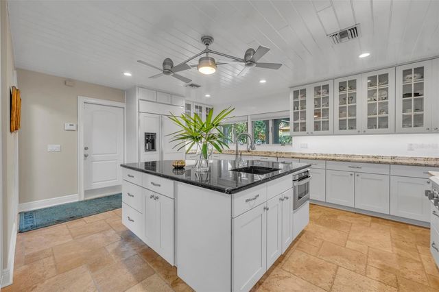 1416 LAKE SHORE DRIVE, Orlando, FL 32803