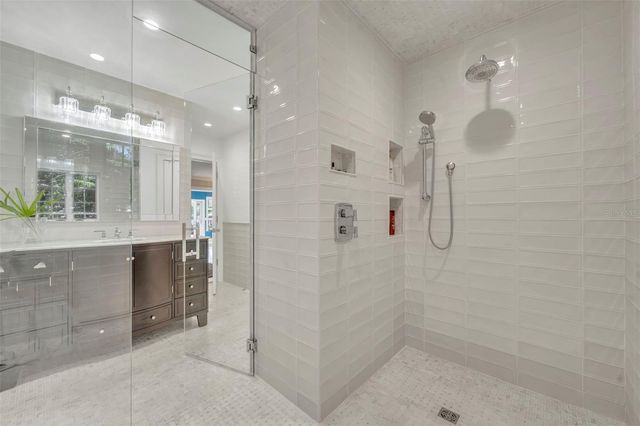 1416 LAKE SHORE DRIVE, Orlando, FL 32803