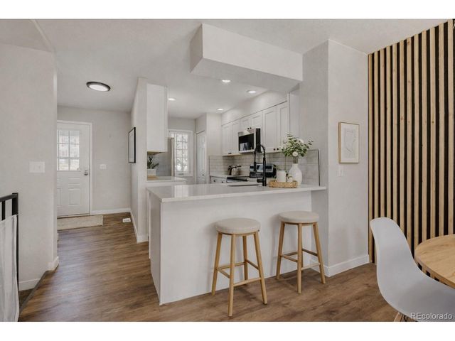 9423 W Ontario Dr, Littleton, CO 80128