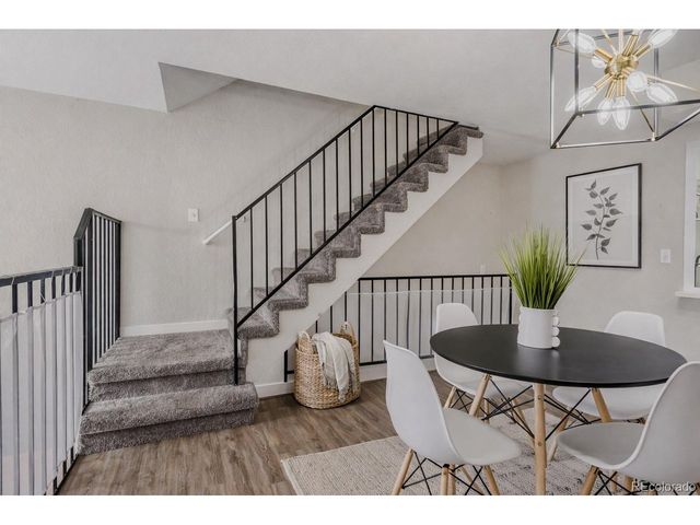 9423 W Ontario Dr, Littleton, CO 80128