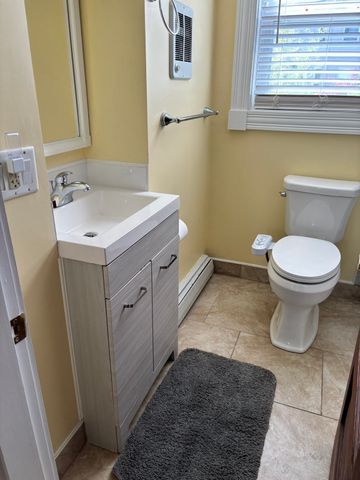 23 Webber St 23, Lowell, MA 01851