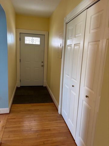 23 Webber St 23, Lowell, MA 01851