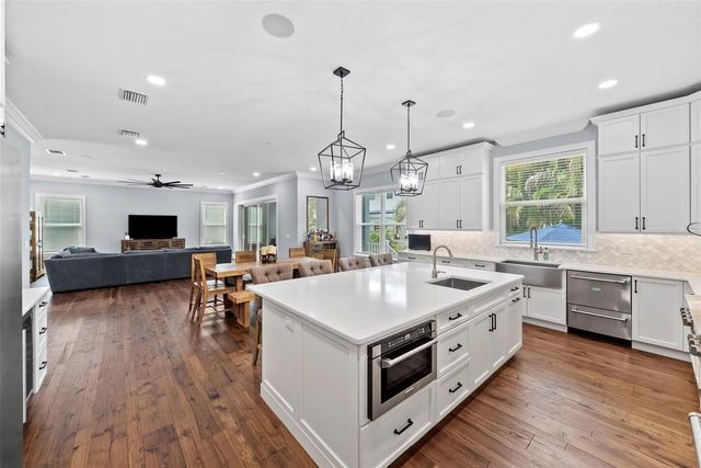 3621 S RENELLIE DRIVE, Tampa, FL 33629