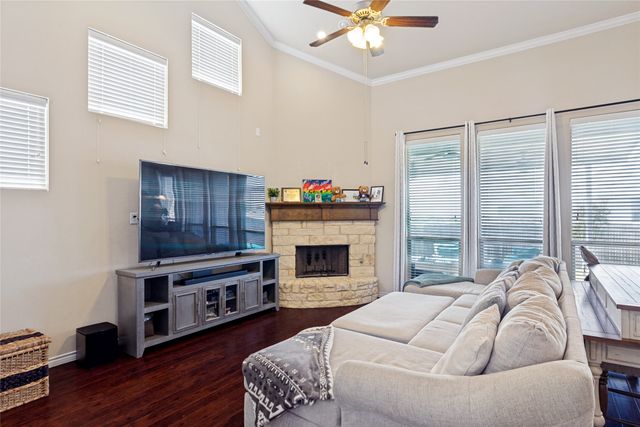 629 Peach Lane, Burleson, TX 76028