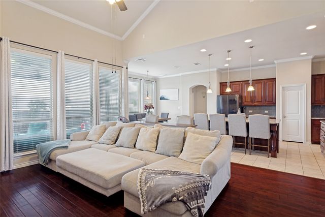 629 Peach Lane, Burleson, TX 76028