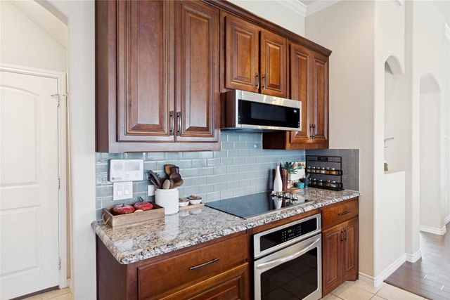 629 Peach Lane, Burleson, TX 76028