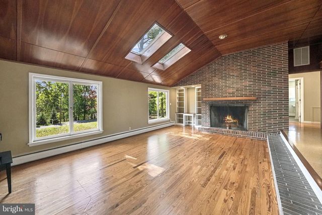 23 FORREST BLEND DR, Titusville, NJ 08560