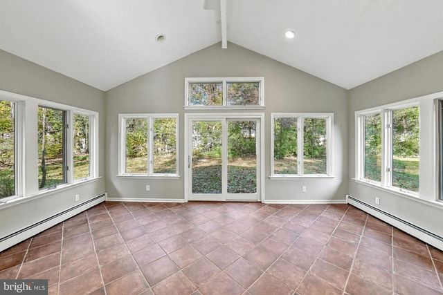 23 FORREST BLEND DR, Titusville, NJ 08560