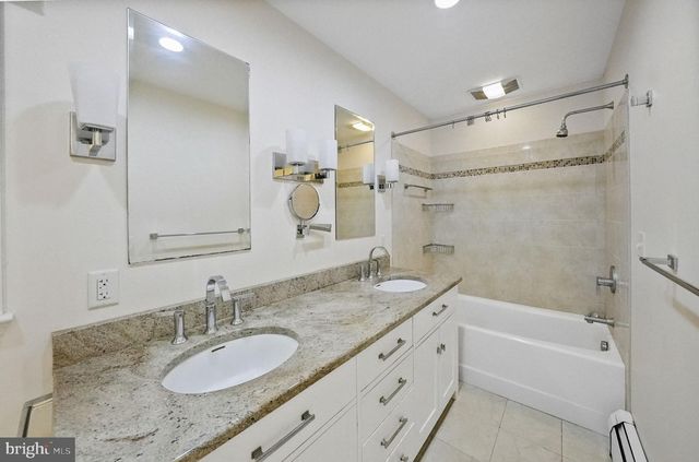 23 FORREST BLEND DR, Titusville, NJ 08560