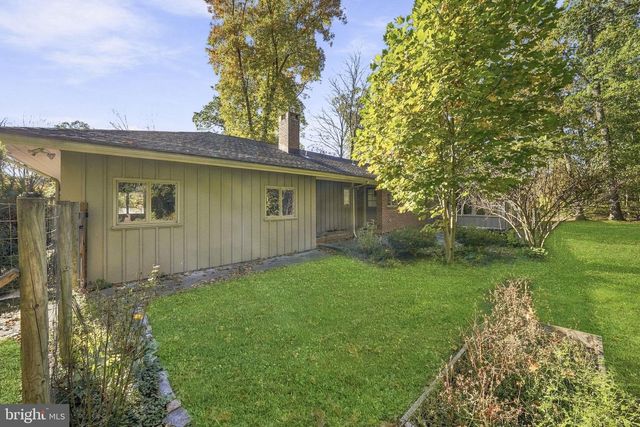 23 FORREST BLEND DR, Titusville, NJ 08560