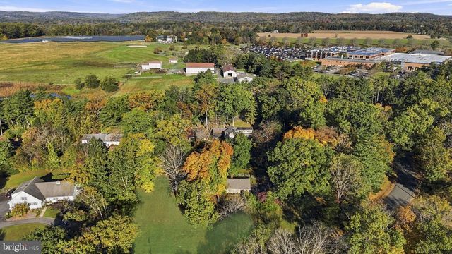 23 FORREST BLEND DR, Titusville, NJ 08560