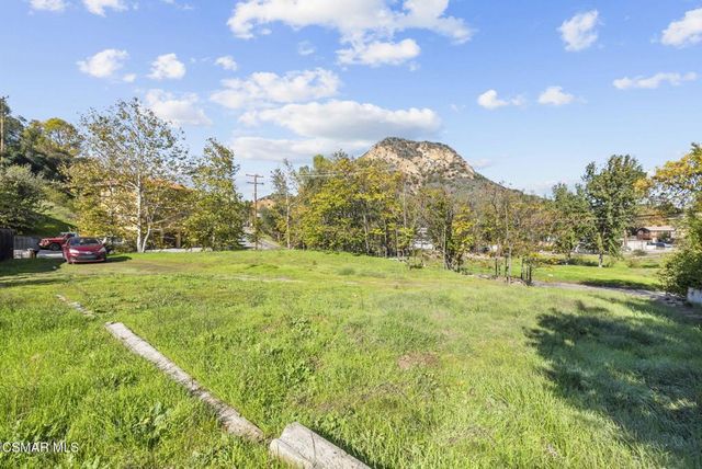 29152 Crags Drive, Agoura Hills, CA 91301