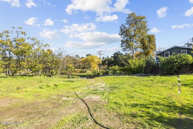 29152 Crags Drive, Agoura Hills, CA 91301