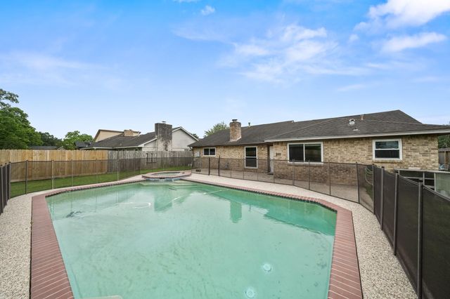 1907 Cripple Creek Lane, Pearland, TX 77581