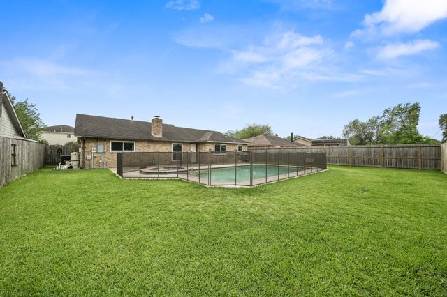 1907 Cripple Creek Lane, Pearland, TX 77581