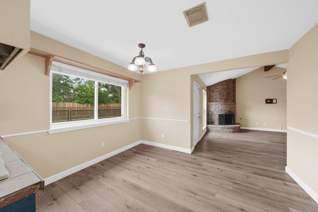 1907 Cripple Creek Lane, Pearland, TX 77581