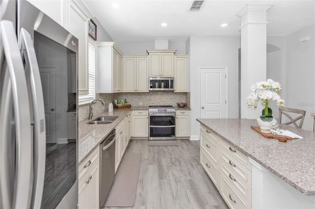 16750 ABBEY HILL COURT, Clermont, FL 34711