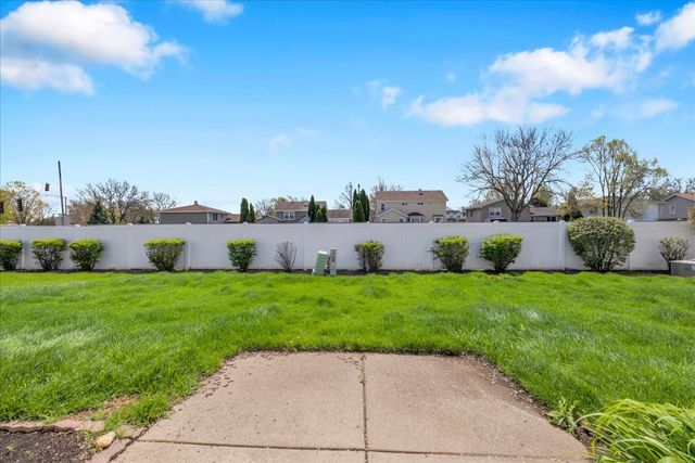 1137 Longford Road, Bartlett, IL 60103