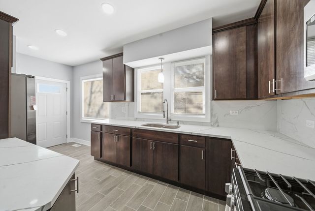 12315 S Morgan Street, Calumet Park, IL 60827