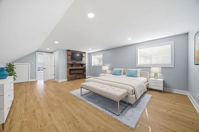 12315 S Morgan Street, Calumet Park, IL 60827