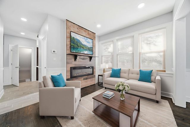 12315 S Morgan Street, Calumet Park, IL 60827