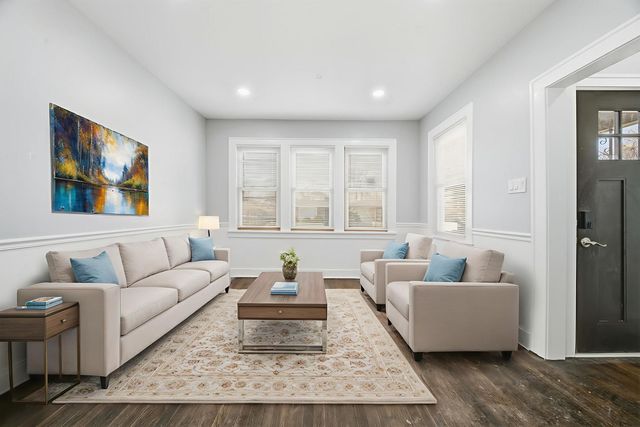 12315 S Morgan Street, Calumet Park, IL 60827