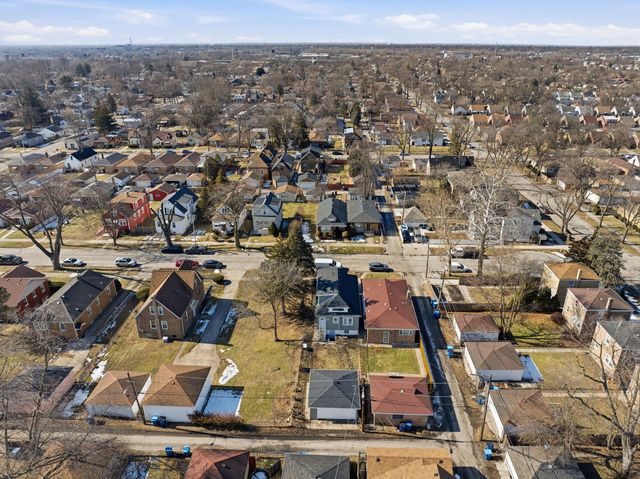 12315 S Morgan Street, Calumet Park, IL 60827