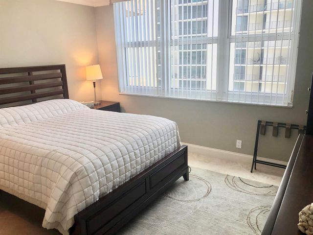 5440 N Ocean Avenue 803, Riviera Beach, FL 33404