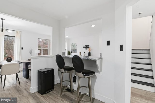 30 WOODSTREAM CT, Mantua, NJ 08051