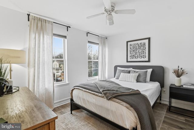 30 WOODSTREAM CT, Mantua, NJ 08051